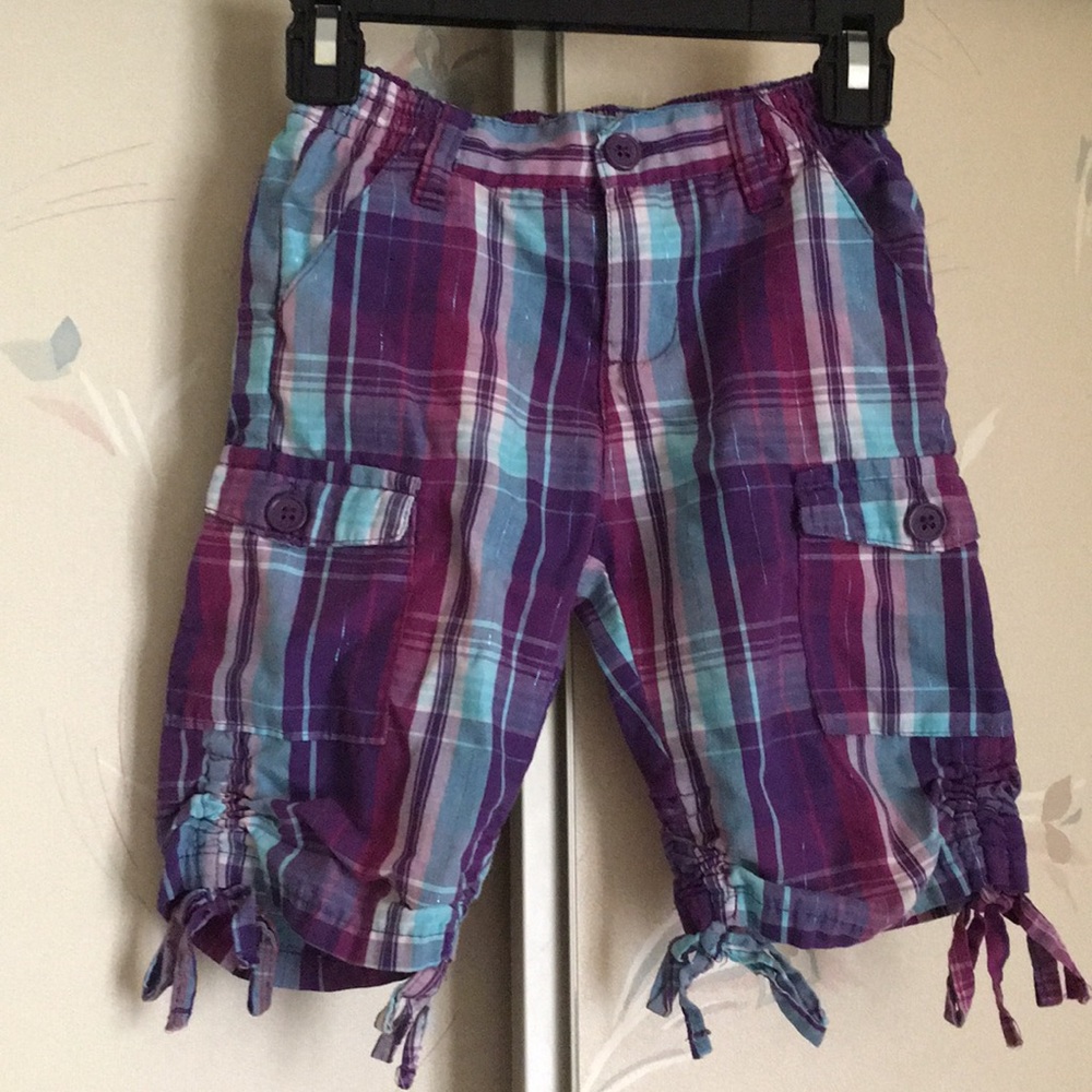 Pinkhouse Girls Capris 💜